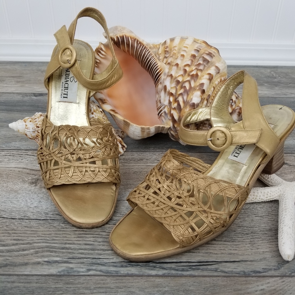 CLAUDIA CIUTI  Gold Leather Sandals Stacked Heels Sz 7.5 Italy